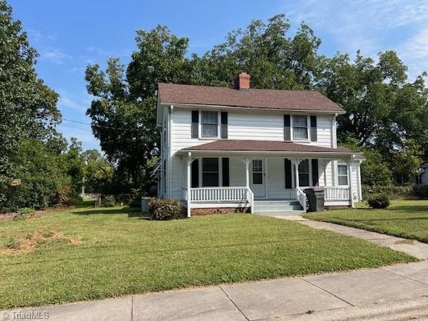 636 Lindsey Street , Reidsville, NC 27320