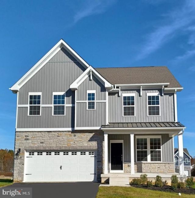 147 WINDING ROAD , FORKS TOWNSHIP, PA 18040