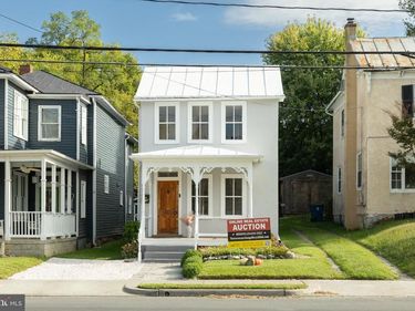 310 E MAIN STREET, BERRYVILLE, VA 22611