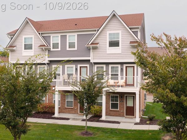 208 Katie Lane, Brighton, Mi 48116
