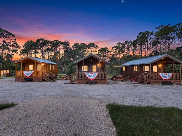 1033 NE Hwy 51, Steinhatchee, FL 32359