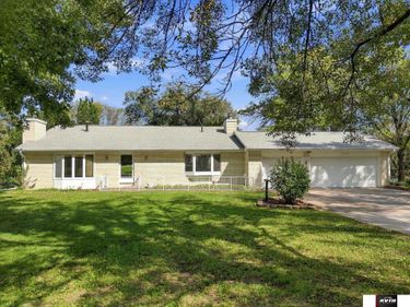 2730 SW 23 Street, Lincoln, NE 68522