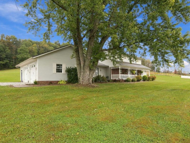 18787 Cadiz Road , Lore City, OH 43755 Photo 4