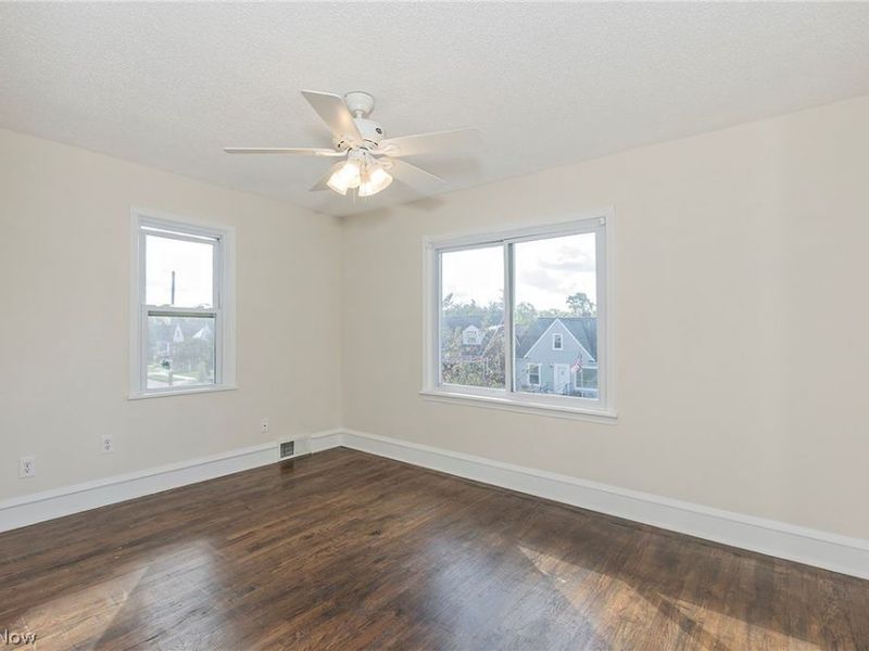 6910 Farnsworth Drive , Parma, OH 44129 Photo 23