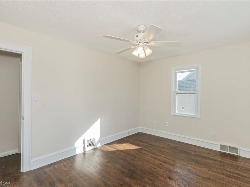 6910 Farnsworth Drive , Parma, OH 44129 Photo 26
