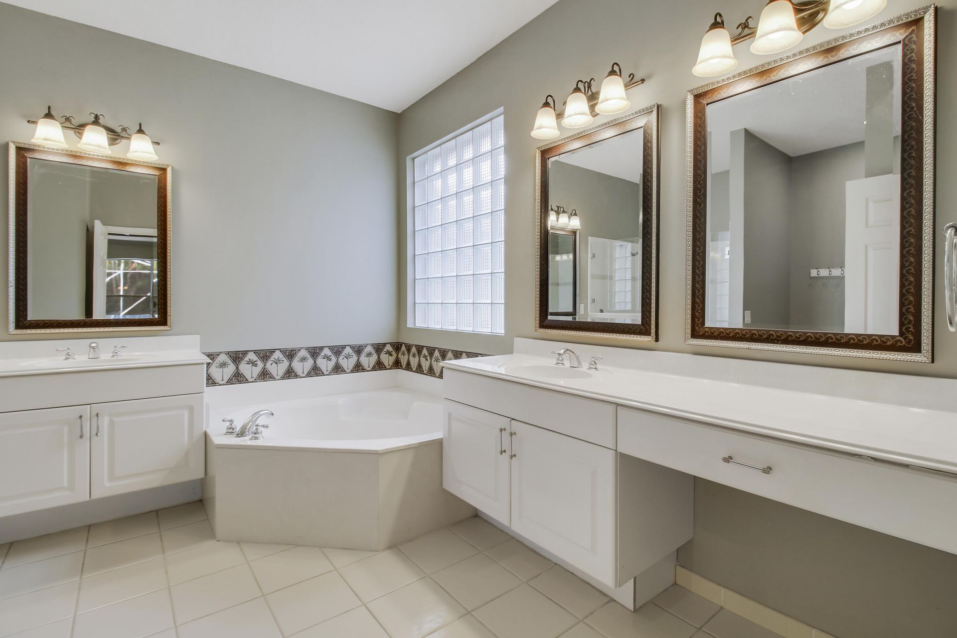 6815 SE Twin Oaks Circle, Stuart, FL 34997 Photo