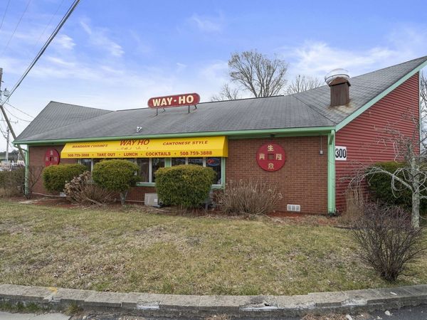 300 Main St, Bourne, MA 02532