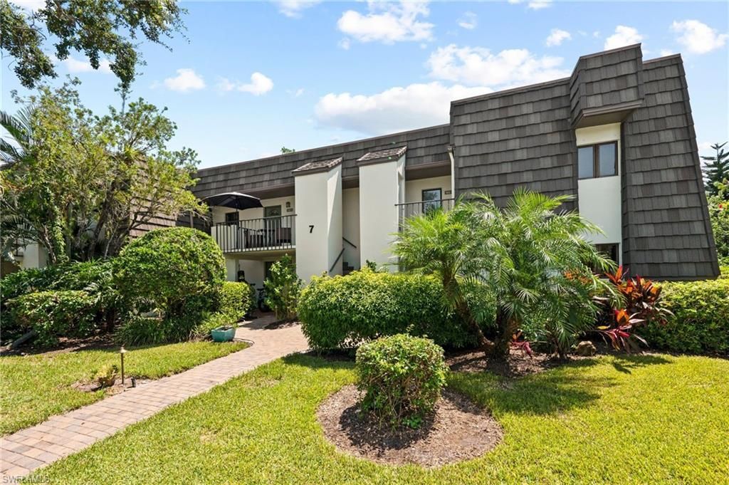 1656 Spoonbill Ln, Unit B, Naples, FL 34105 Photo
