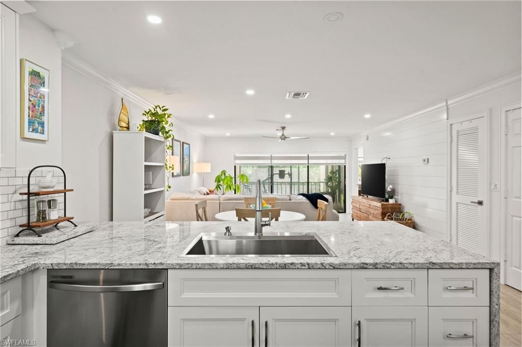 1656 Spoonbill Ln, Unit B, Naples, FL 34105 Photo