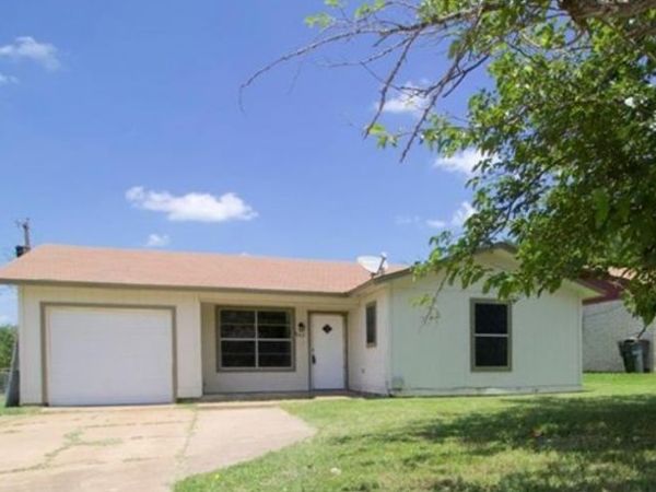 802 E Irvin Avenue , Temple, TX 76501
