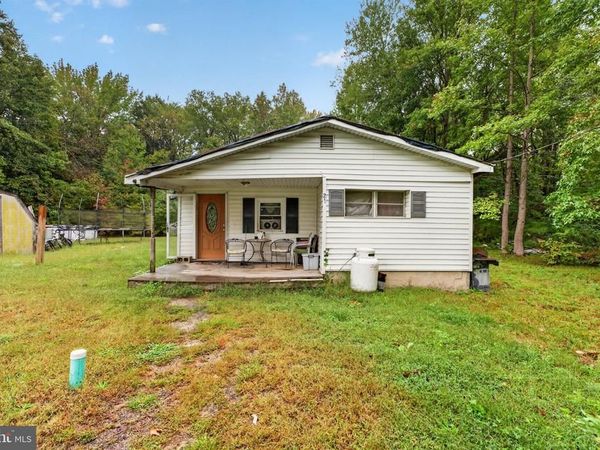 21 CAIN AVENUE, LEESBURG, NJ 08327