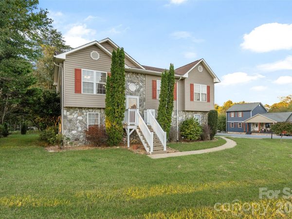 1500 Ivy Lane , Valdese, NC 28690