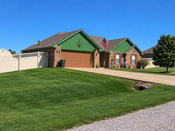 4424 E Zachary Lane, Stillwater, OK 00000