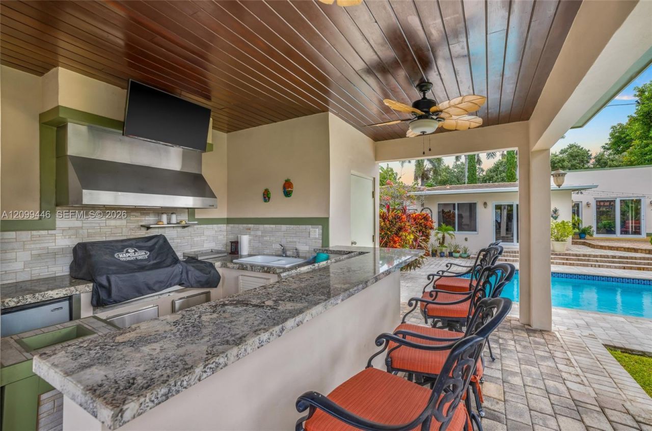 564 Palmetto Dr, Miami Springs, FL 33166 Photo
