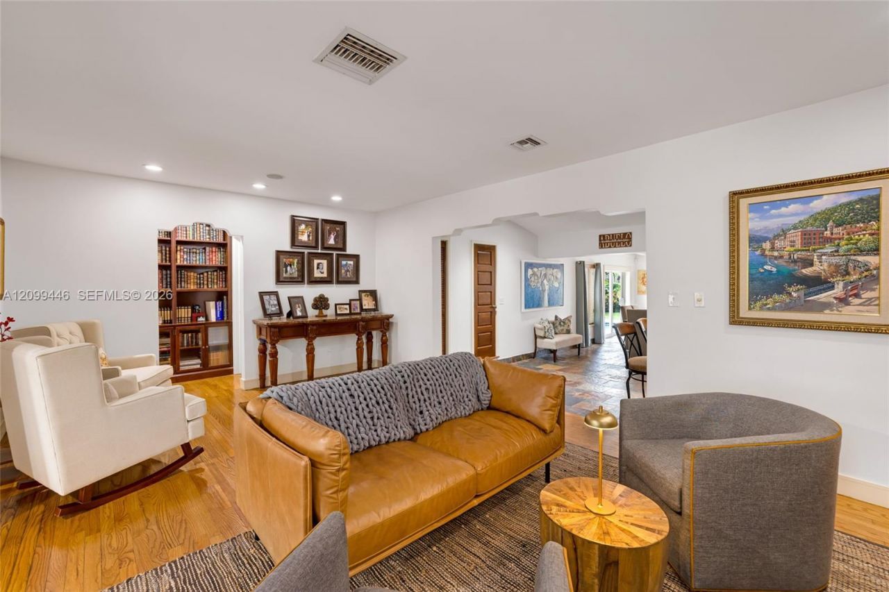 564 Palmetto Dr, Miami Springs, FL 33166 Photo