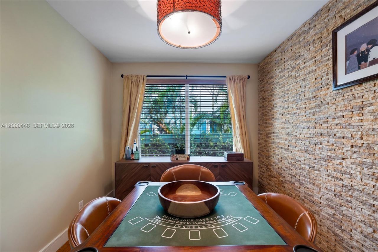 564 Palmetto Dr, Miami Springs, FL 33166 Photo