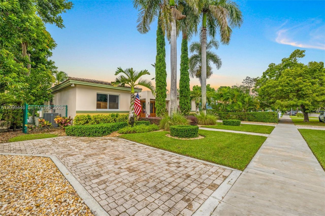 564 Palmetto Dr, Miami Springs, FL 33166 Photo