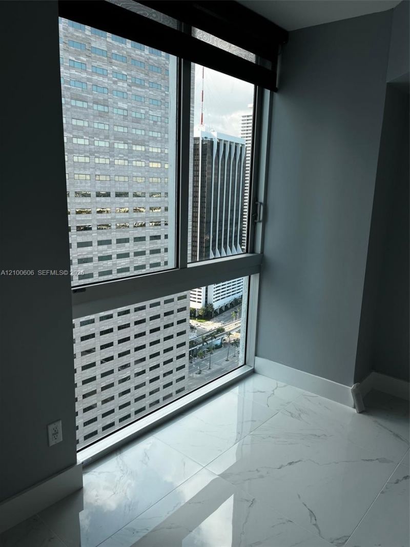 335 S Biscayne Blvd , Unit 3500, Miami, FL 33131 Photo