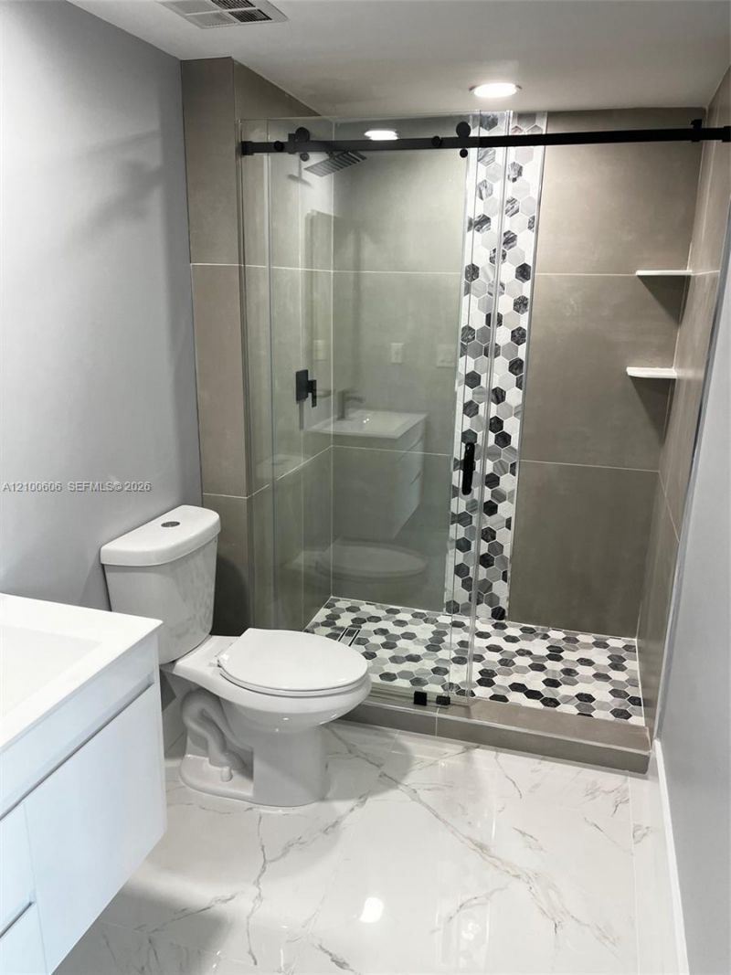 335 S Biscayne Blvd , Unit 3500, Miami, FL 33131 Photo