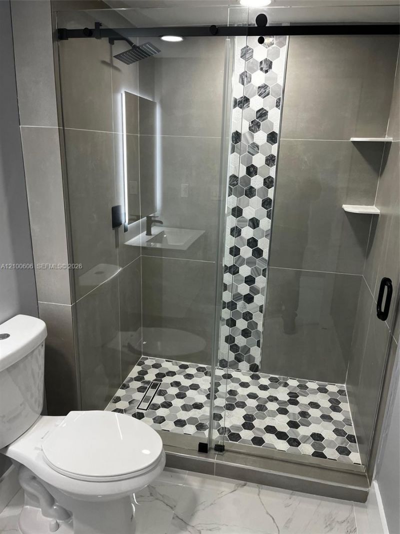335 S Biscayne Blvd , Unit 3500, Miami, FL 33131 Photo
