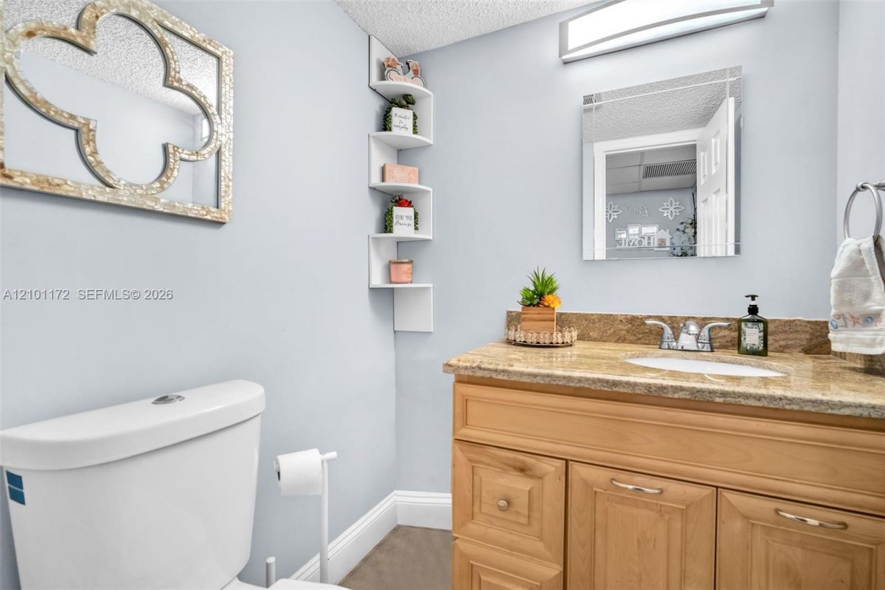 9090 Lime Bay Blvd , Unit 209, Tamarac, FL 33321 Photo