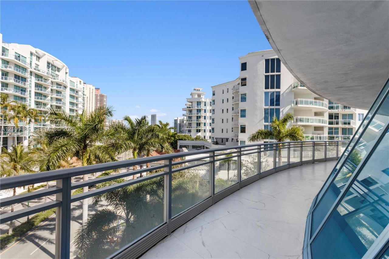 2950 NE 188th St , Unit 349, Aventura, FL 33180 Photo