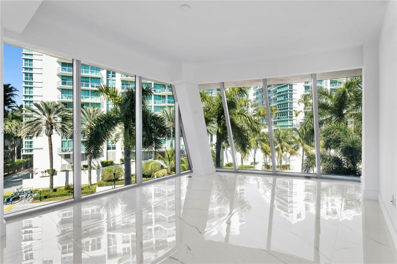2950 NE 188th St , Unit 349, Aventura, FL 33180 Photo
