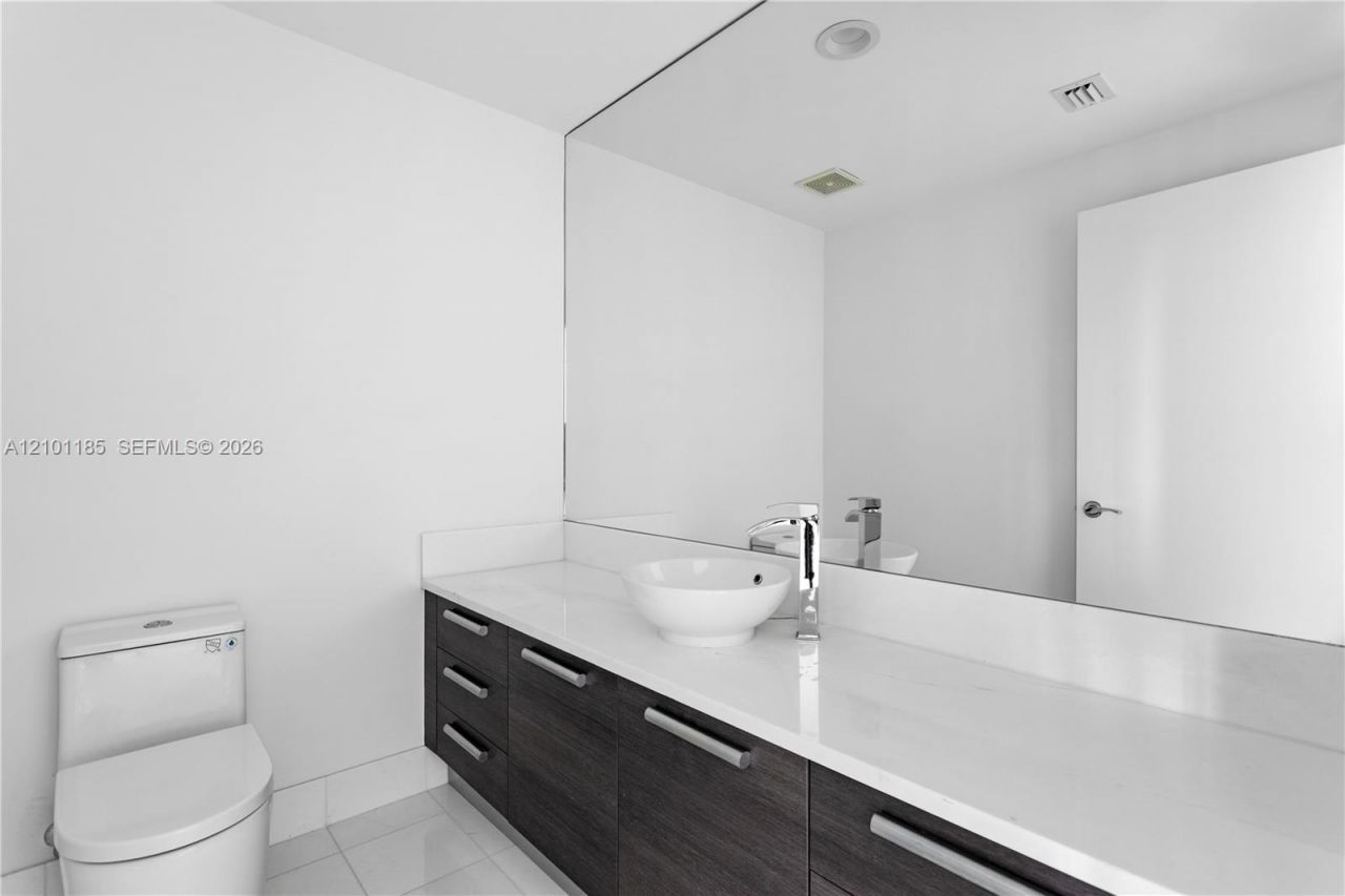 2950 NE 188th St , Unit 349, Aventura, FL 33180 Photo