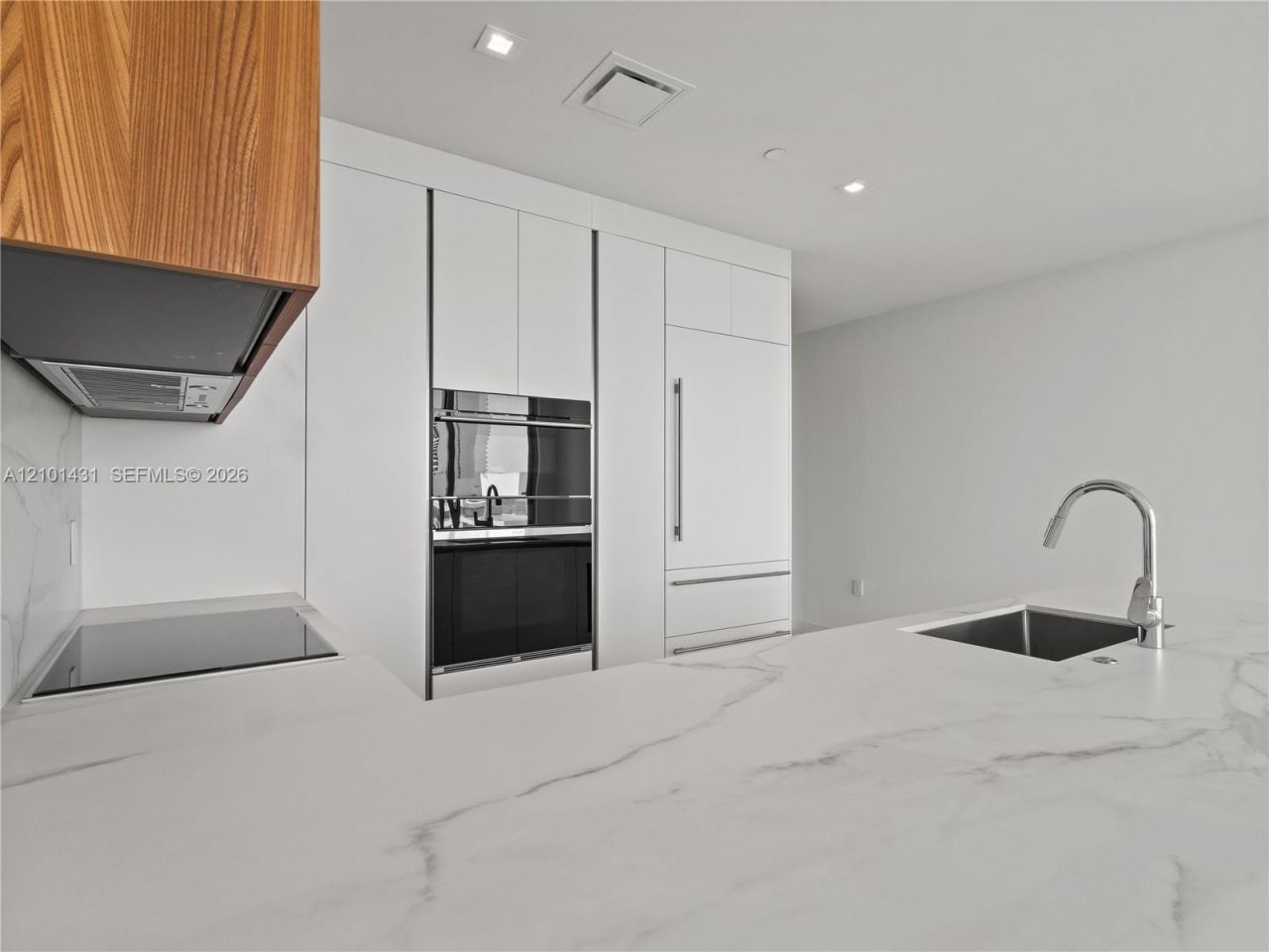 1400 Biscayne Blvd , Unit 608, Miami, FL 33132 Photo
