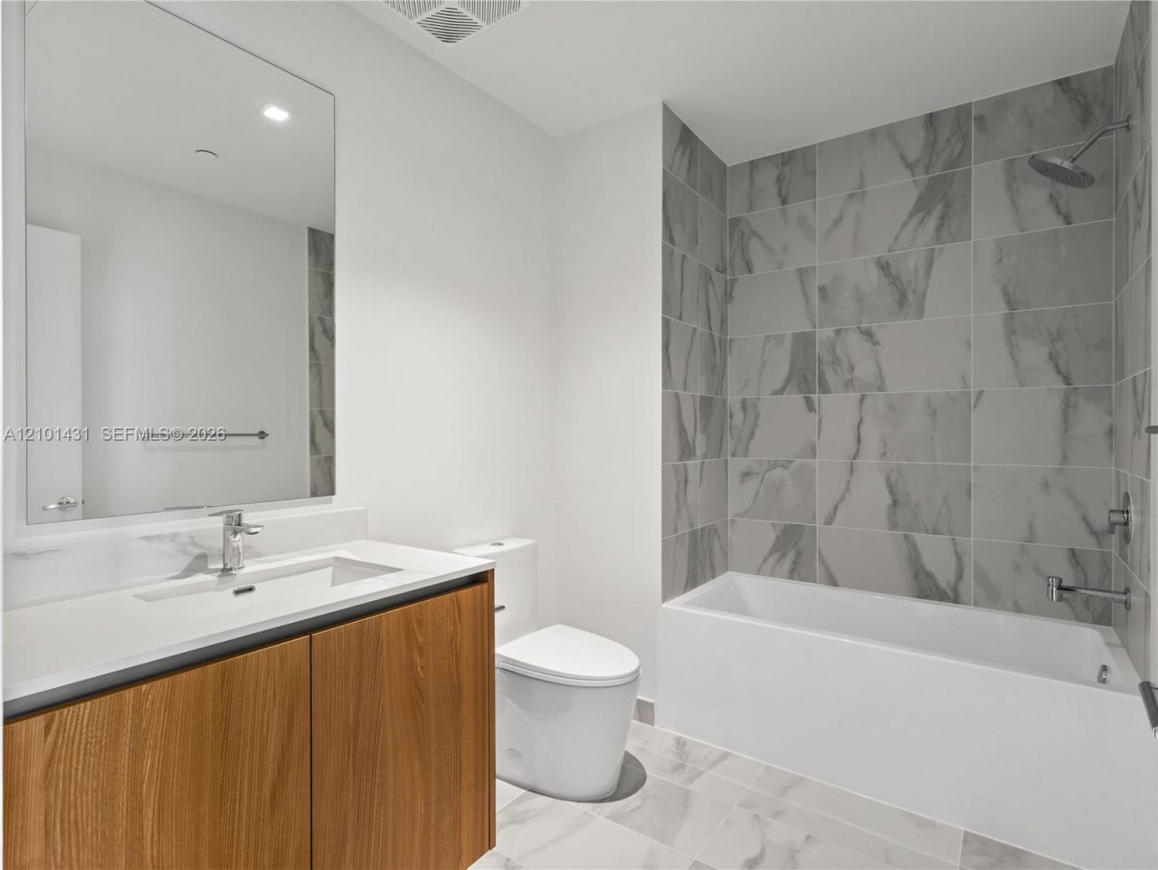 1400 Biscayne Blvd , Unit 608, Miami, FL 33132 Photo