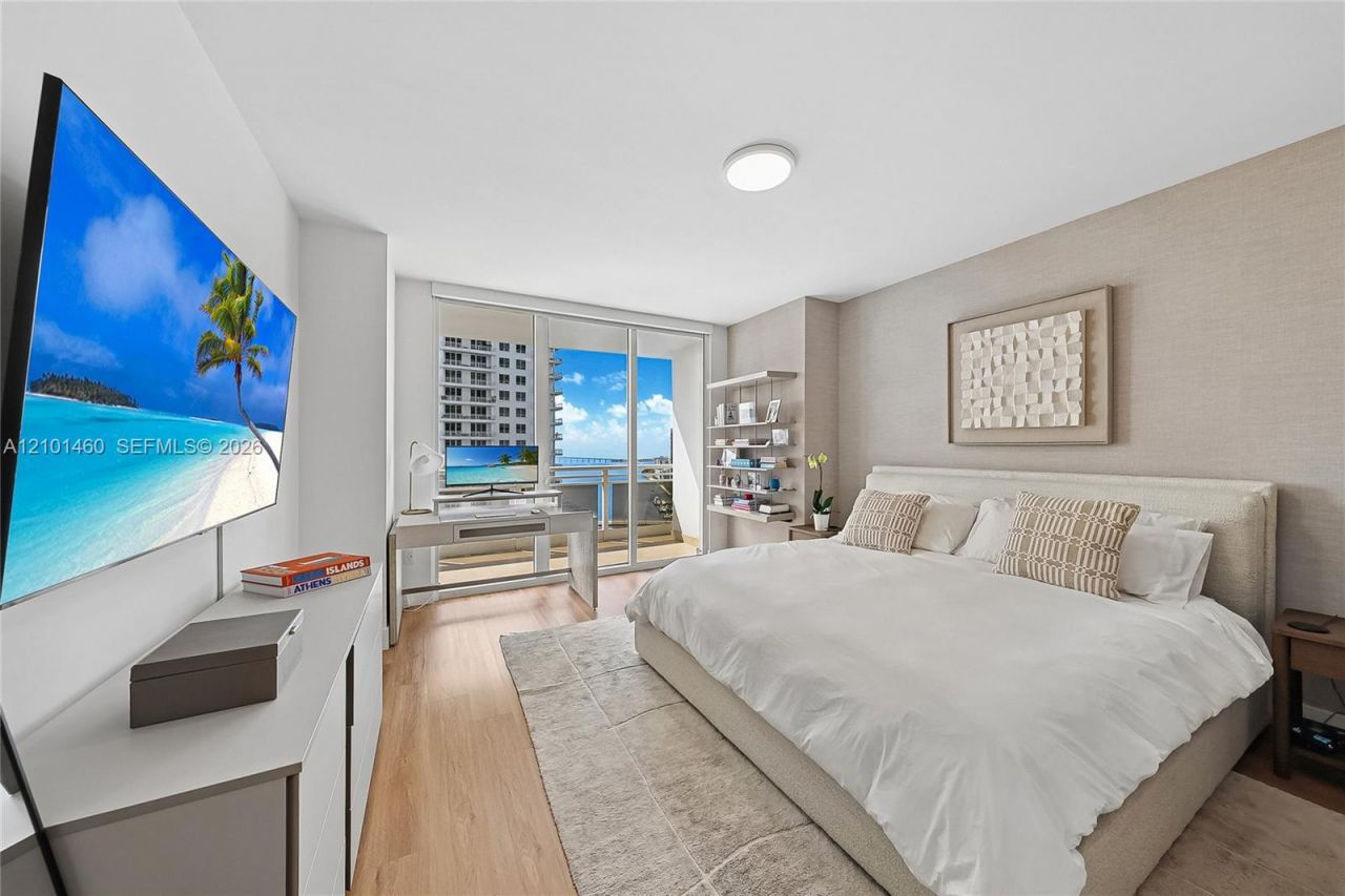 901 Brickell Key Blvd , Unit 2403, Miami, FL 33131 Photo