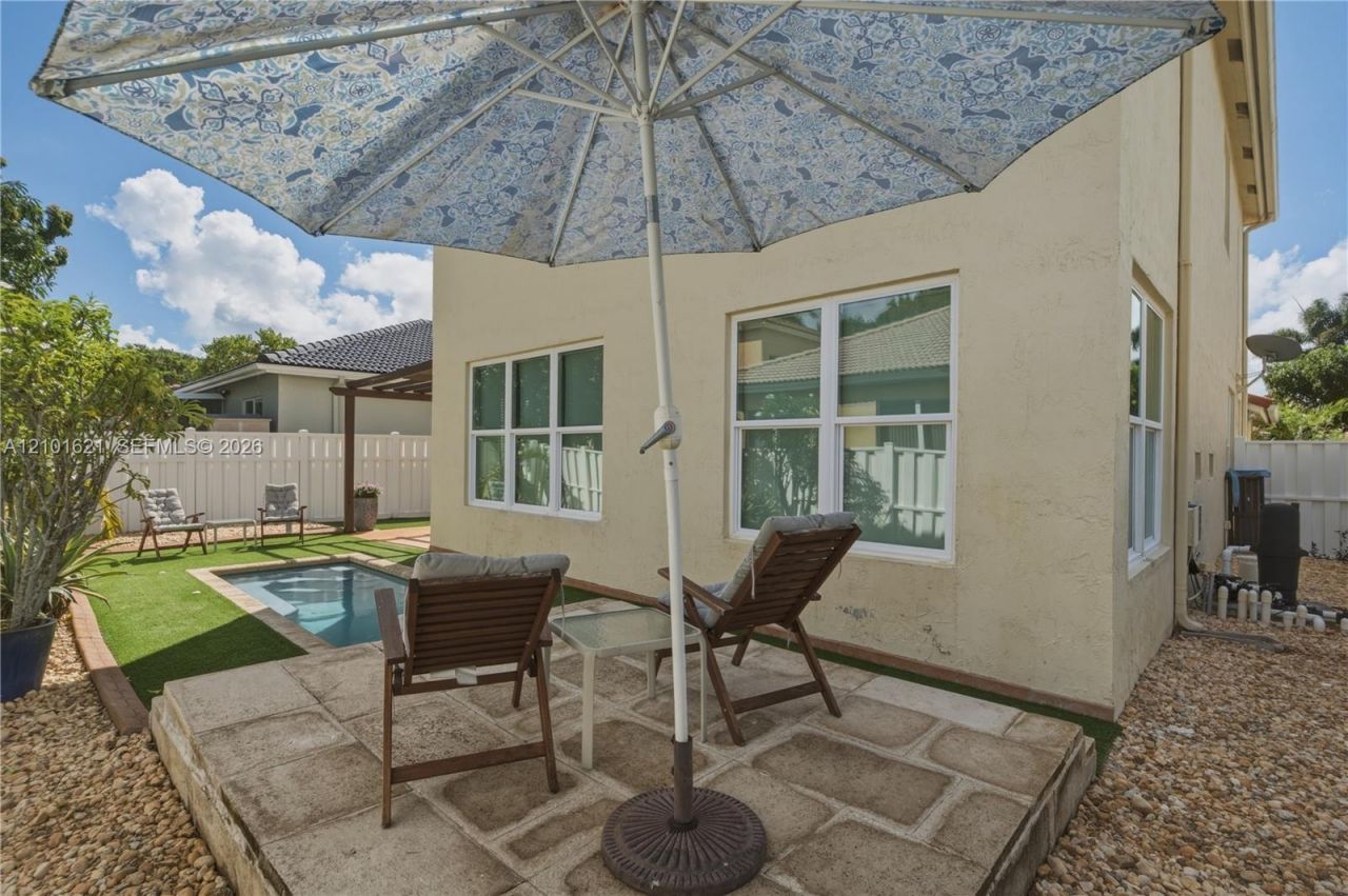 13357 SW 27th St , Miramar, FL 33027 Photo
