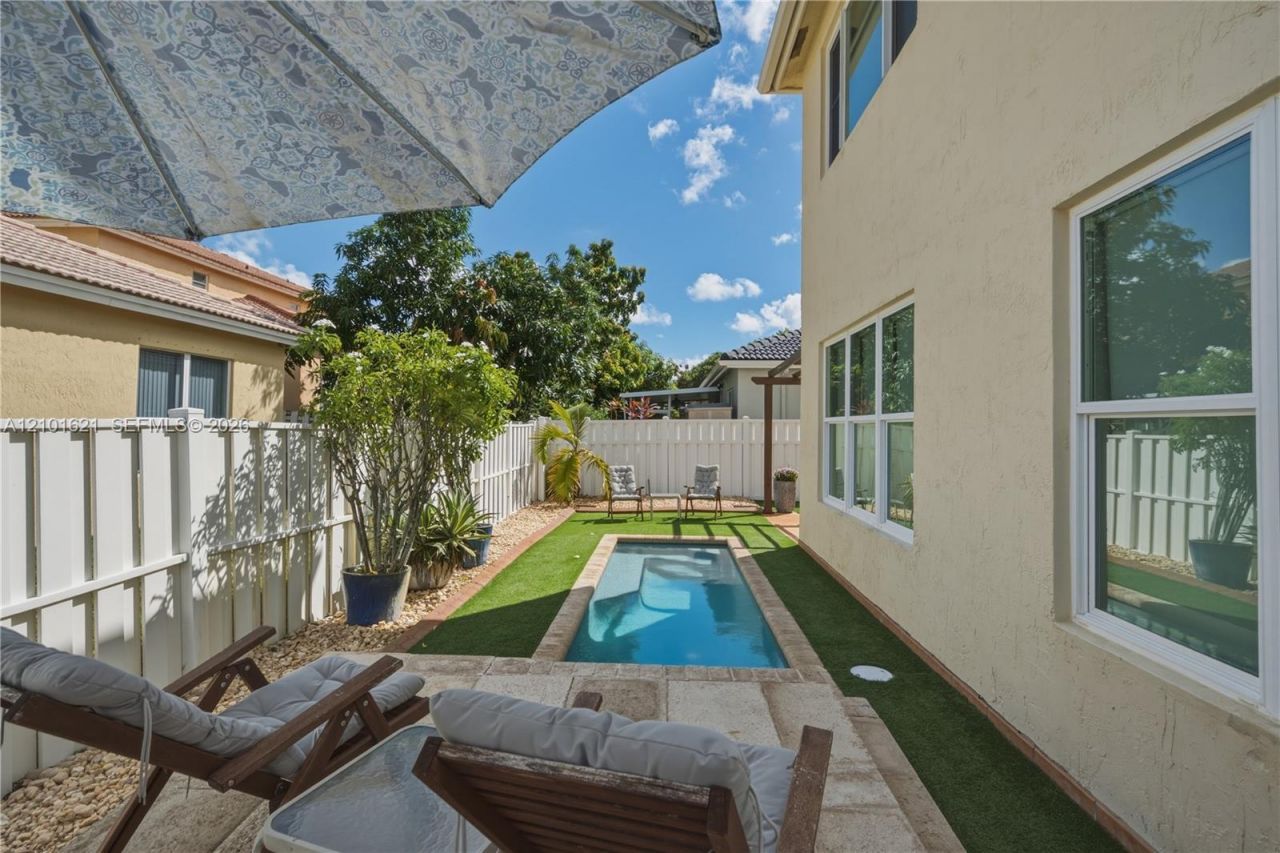 13357 SW 27th St , Miramar, FL 33027 Photo