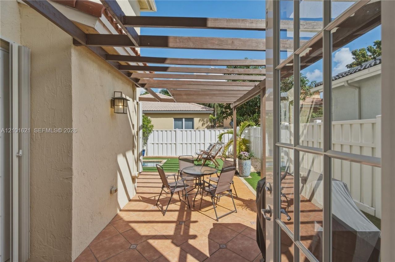13357 SW 27th St , Miramar, FL 33027 Photo