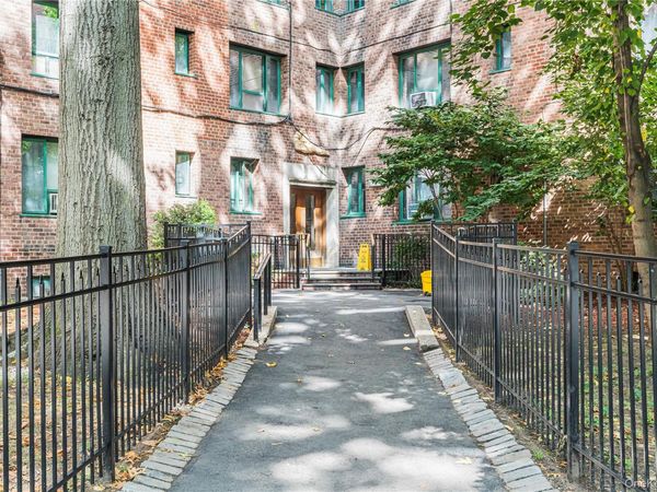 1946 E Tremont Avenue , Unit 5H, Bronx, NY 10462