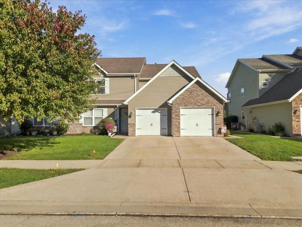 1711 W River Street , Dixon, IL 61021
