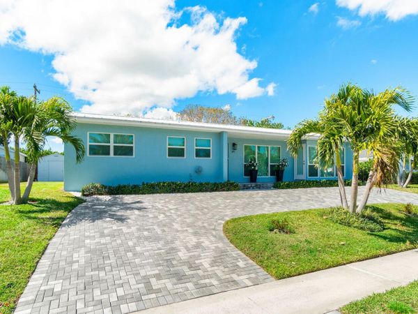 371 Saturn Avenue, Tequesta, FL 33469