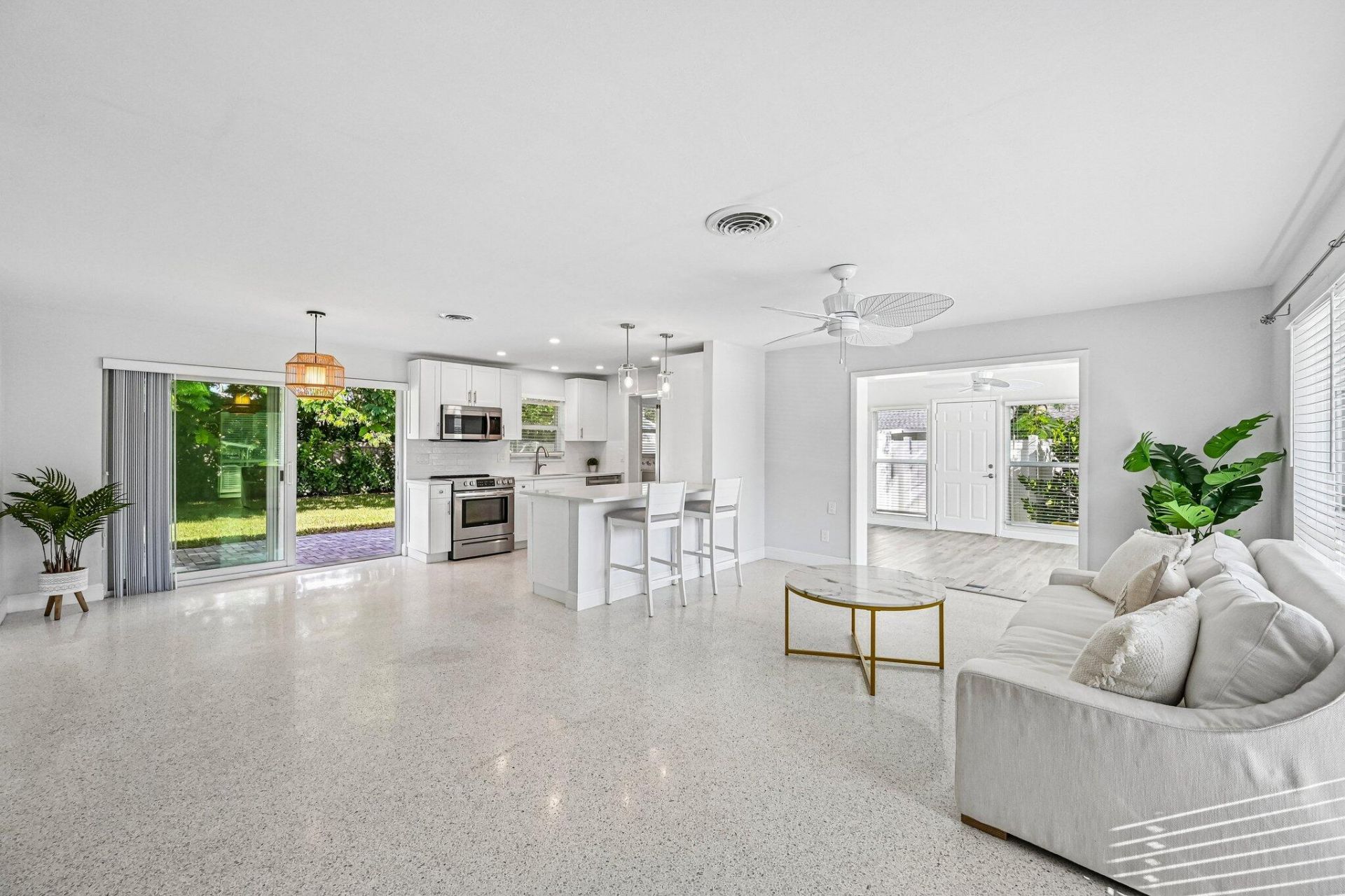 371 Saturn Avenue, Tequesta, FL 33469 Photo
