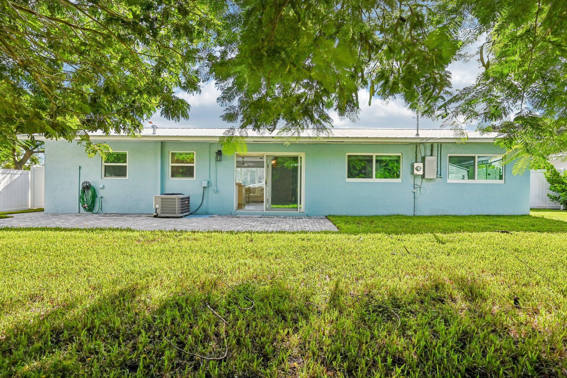 371 Saturn Avenue, Tequesta, FL 33469 Photo
