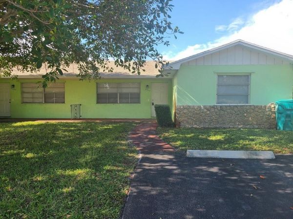 2503 SE 2ND Street, Boynton Beach, FL 33435