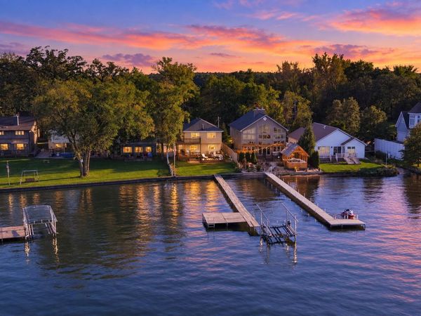 8204 Peterson Boulevard , Cedar Lake, IN 46303