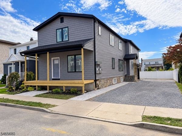 80 Tuttle St, Wallington, NJ 07057