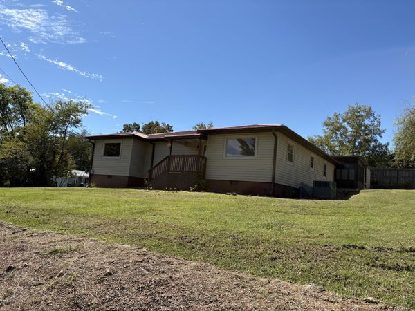 1927 Close Road, Chattanooga, TN 37412