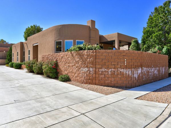 5320 Sacate Avenue NW, Albuquerque, NM 87120