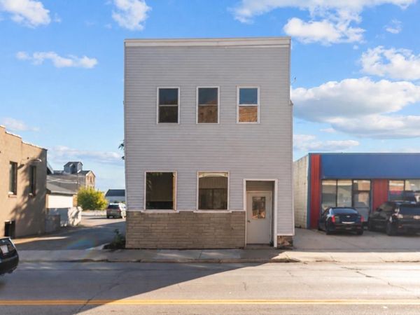 610 OREGON STREET, Oshkosh, WI 54902