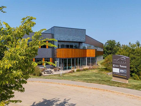 2451 Oakdale Blvd, Coralville, IA 52241