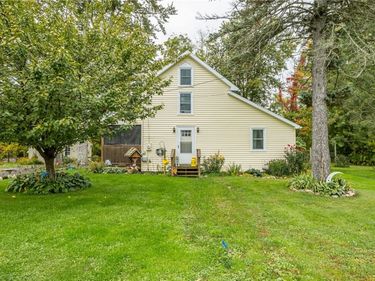 4854 Wabash Rd, Geneva, NY 14456