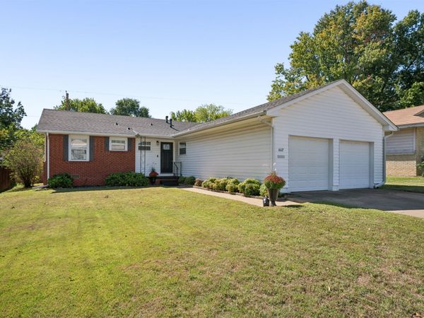 6112 E 21st Street , Tulsa, OK 74114