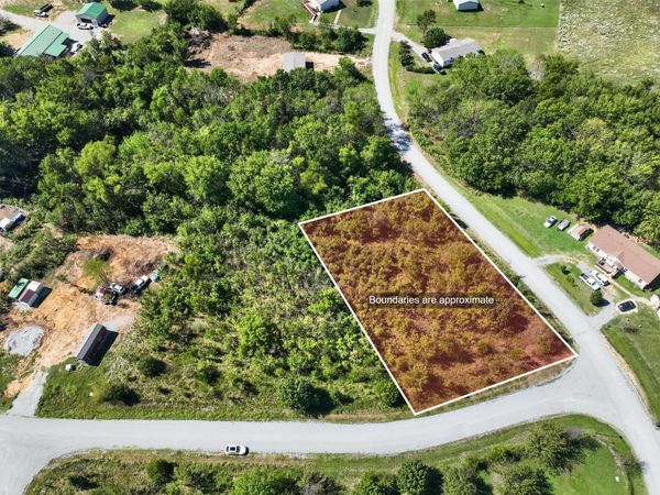 Sun Prairie Street , Pryor, OK 74361