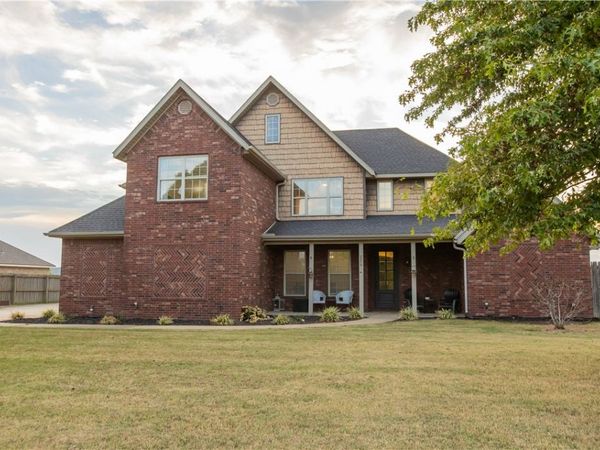 2000 Viney Grove Road , Prairie Grove, AR 72753